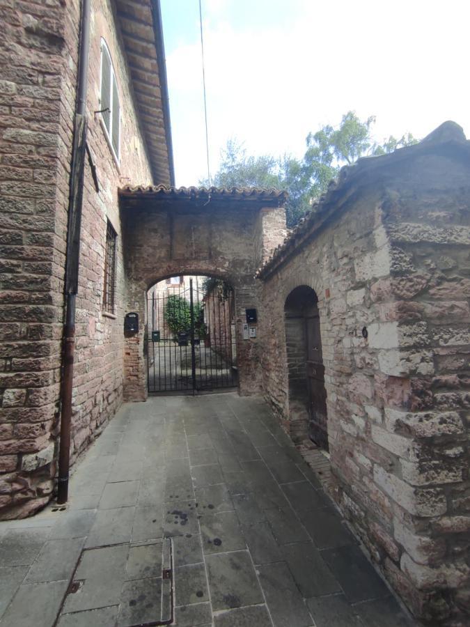 All'Archetto Del Terz'Ordine Assisi Eksteriør billede